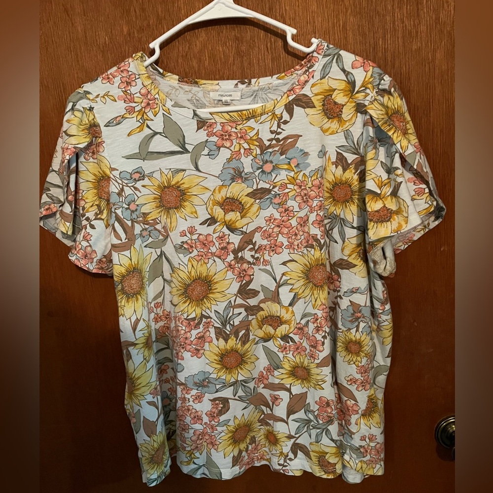 Maurices Gold and Orange Relaxed Short Sleeve Tee